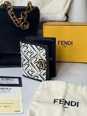 Discontinued Fendi Black & White FF Monogram Logo Leather Bifold Wallet Trendy